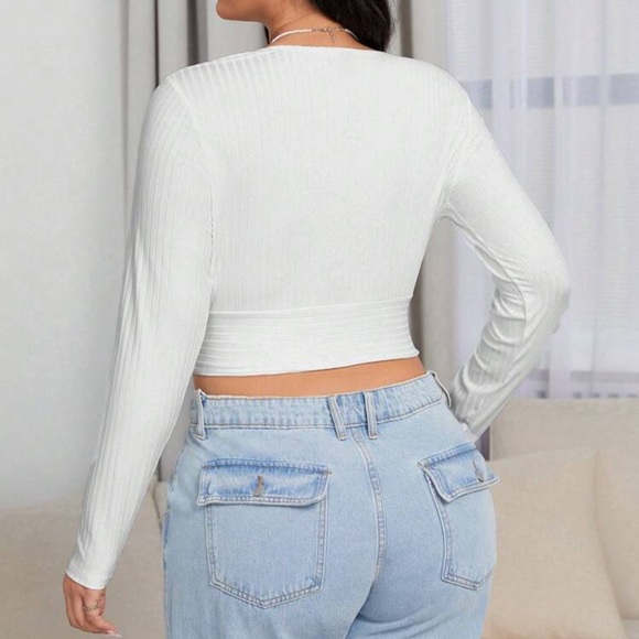 PLUS Surplice Crop - Picture 2 of 5